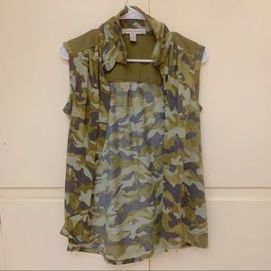 Soft Knit Sleeveless Camouflage Button-Up Top